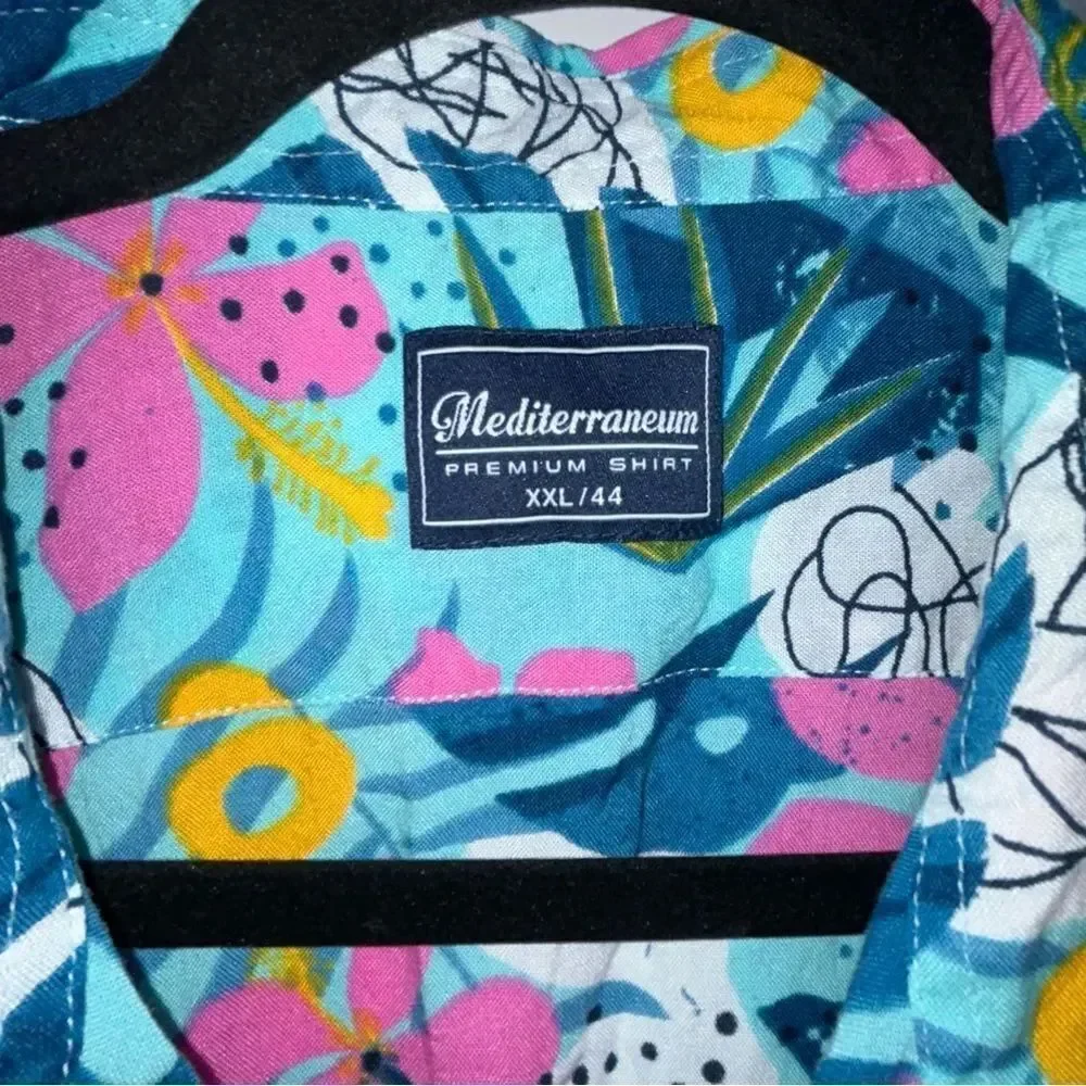 Mediterraneum Tropical Floral Print Button Front Short Sleeve Shirt